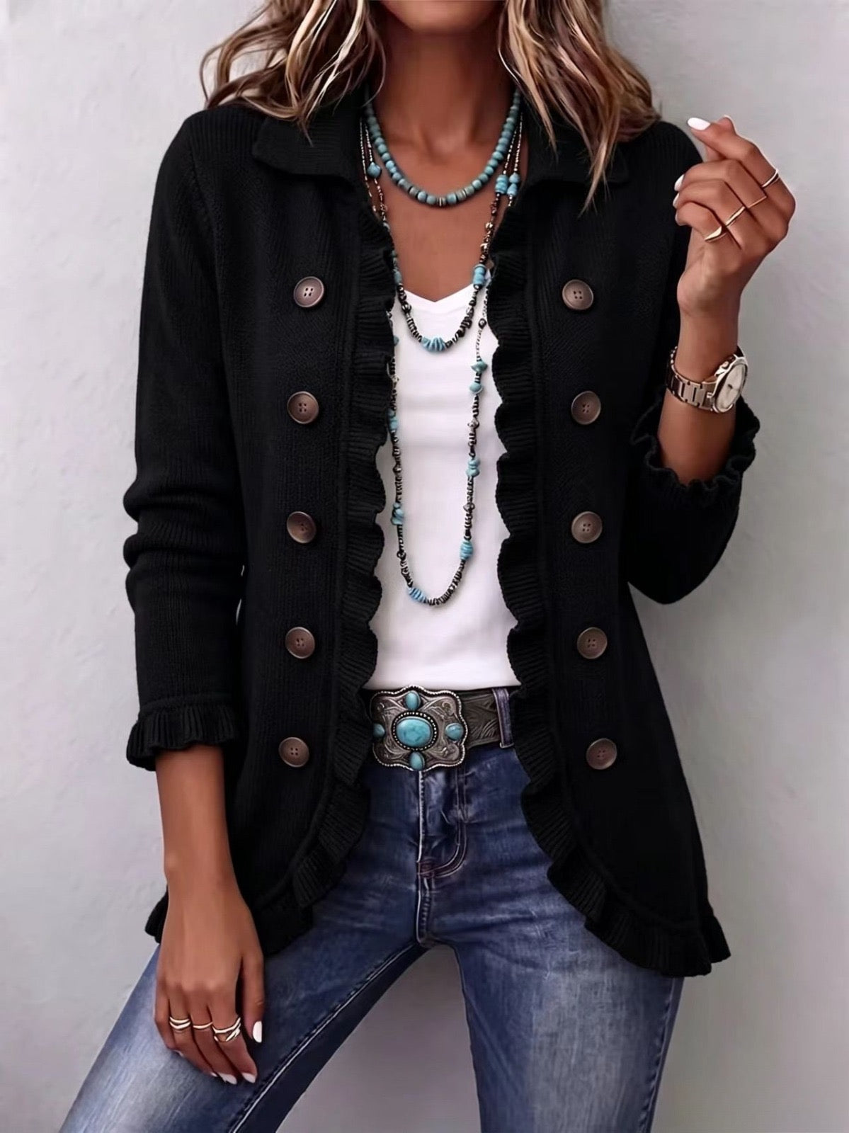 Carmen | Chaqueta de Punto Acanalado Negro Intenso con Volantes