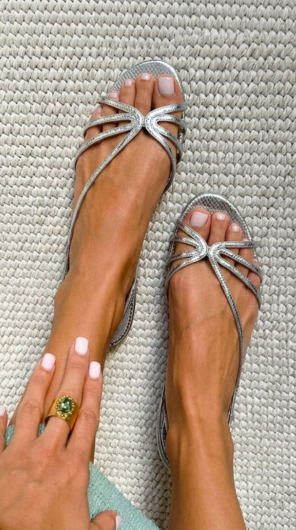 Sonia - Sandalias planas doradas