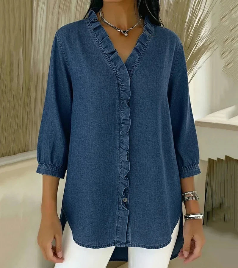 Clemencia — Blusa fluida con escote en V con volantes
