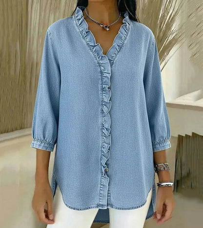 Clemencia — Blusa fluida con escote en V con volantes