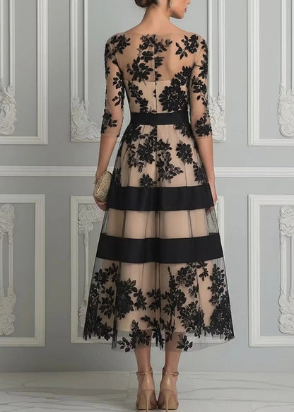 Claudia - Elegante vestido de encaje floral